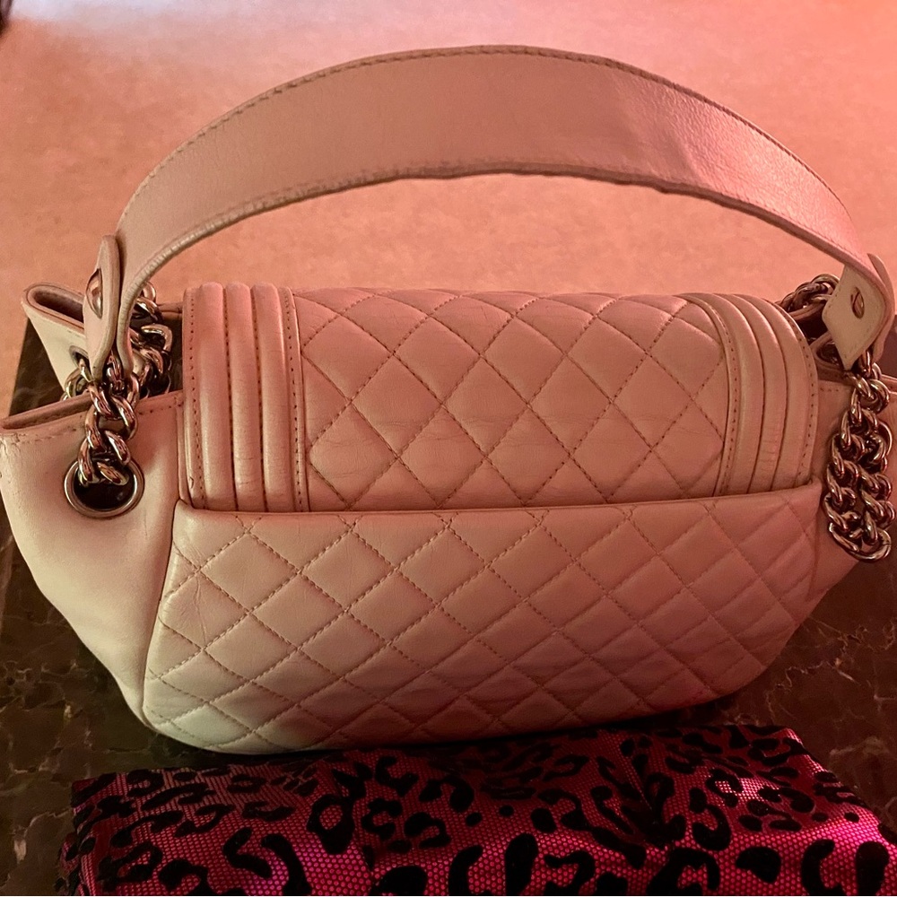 👜SOLD 👜2,000 👜Chanel Flap Handbag - Picture 3 of 16